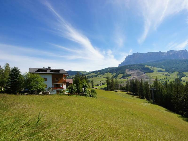 Ciasa De Munt Apartman La Villa  Kültér fotó